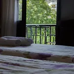 Hotel Elli