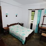 Hotel Elli
