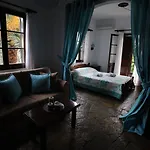 Elli Hotel