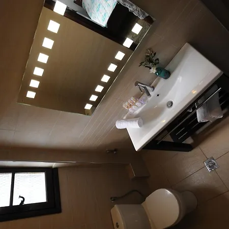 Hotel Elli 2*