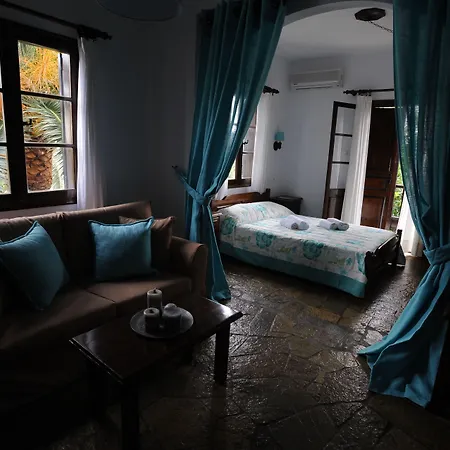 Elli Hotel